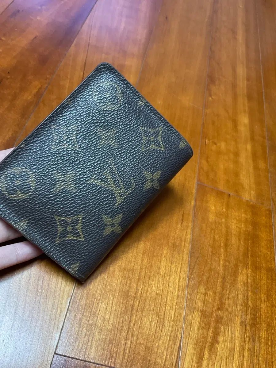 ルイヴィトン モノグラム カード財布 80-90年代商品 35,585円