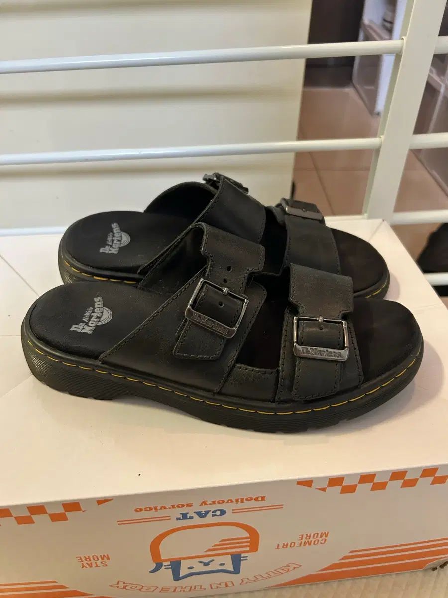 DR. MARTENS ドクターマーチン スリッパ ブラック 240