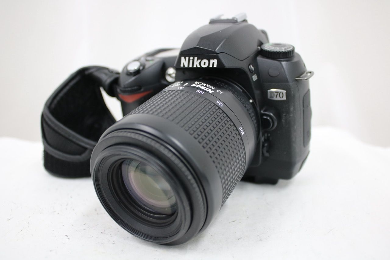【返品保証】 ニコン Nikon D70 AF NIKKOR 80-200mm F4.5-5.6 D デジタル一眼 e16712