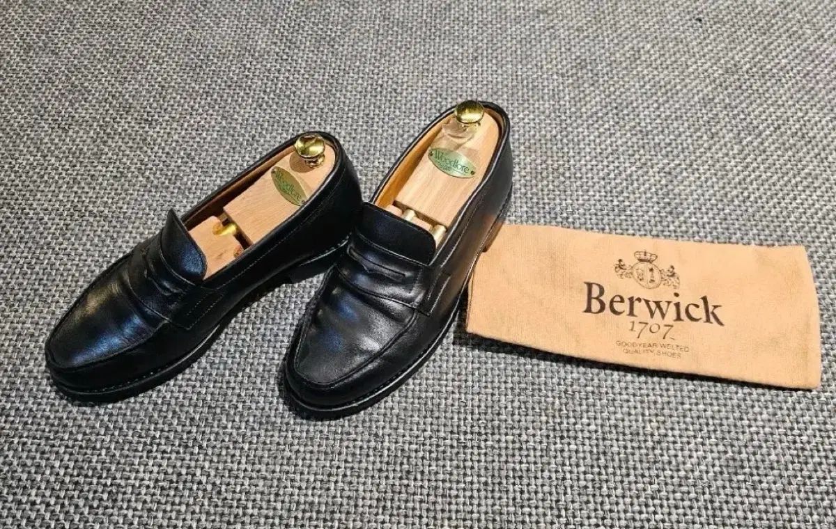 UK 6 5 Berwick (バーウィック) 4456 ペニーローファー