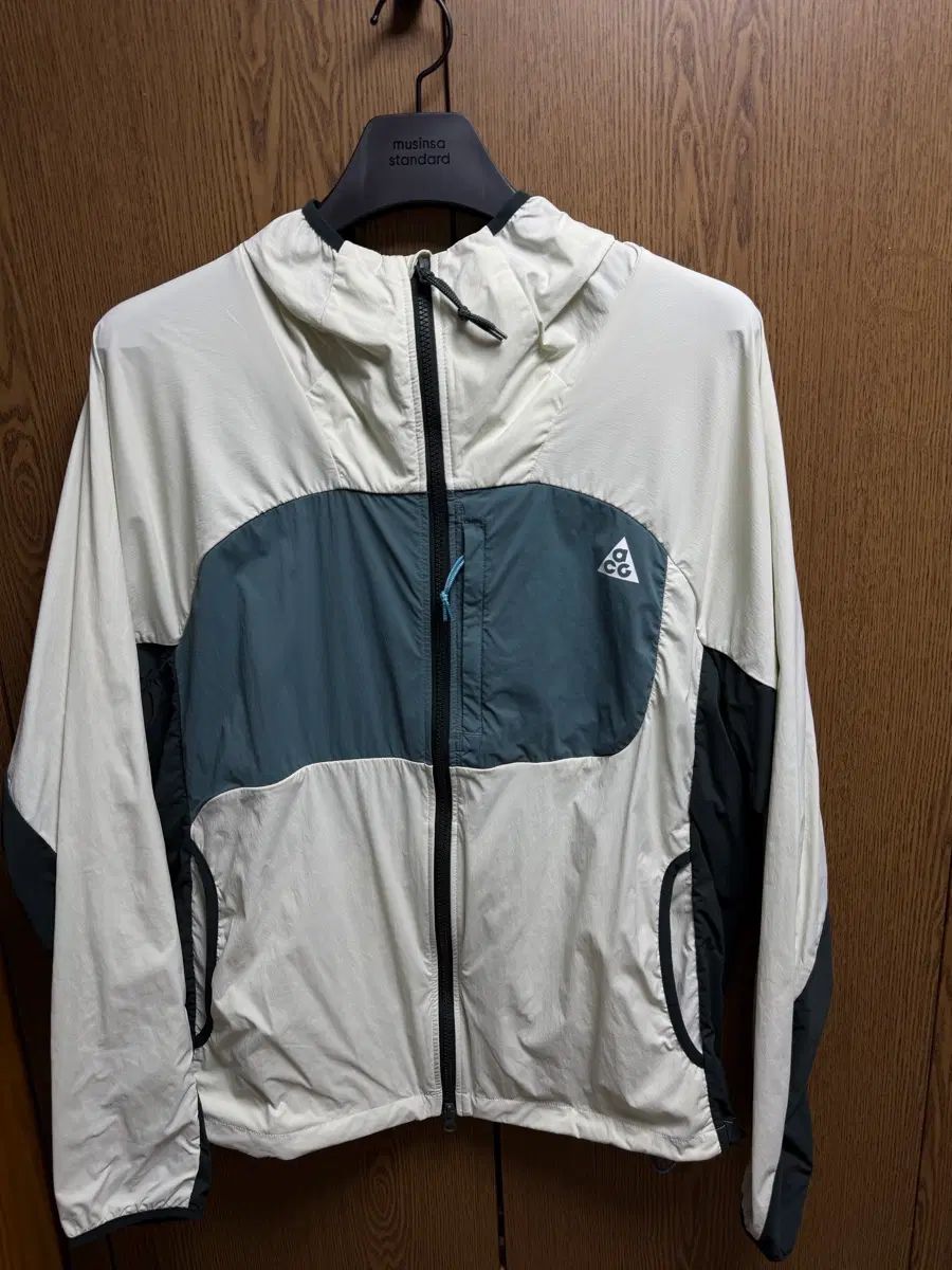 ACG ファイブ タワーズ ウィンドブレーカー XXL
