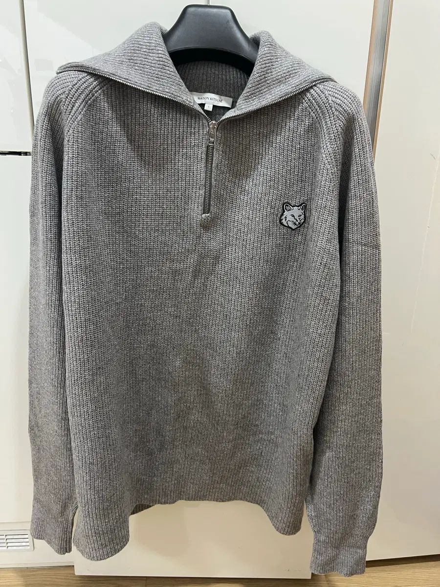 24fw メゾンキツネ カシミア ハーフジップアップニット 105 (ほぼ新品)
