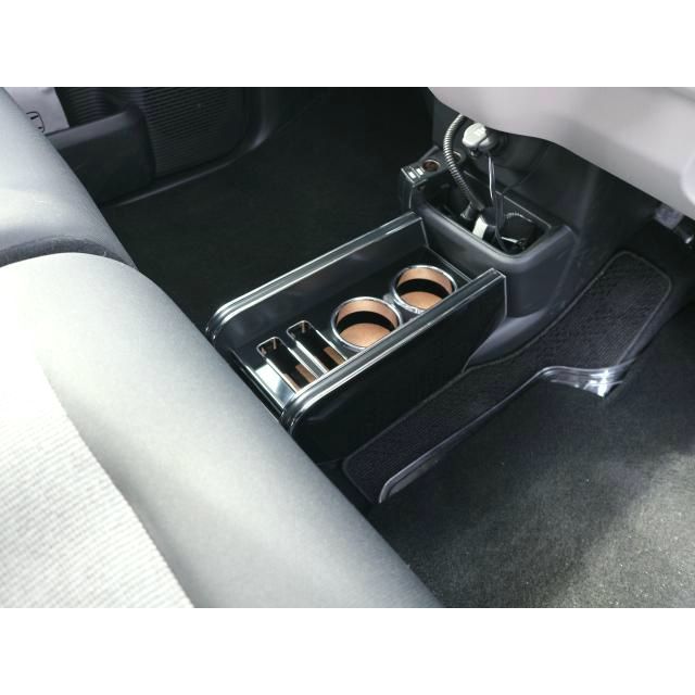 【送料無料】One Creation フロントカップホルダー N BOX JF5/JF6(23/10～） コード:53816