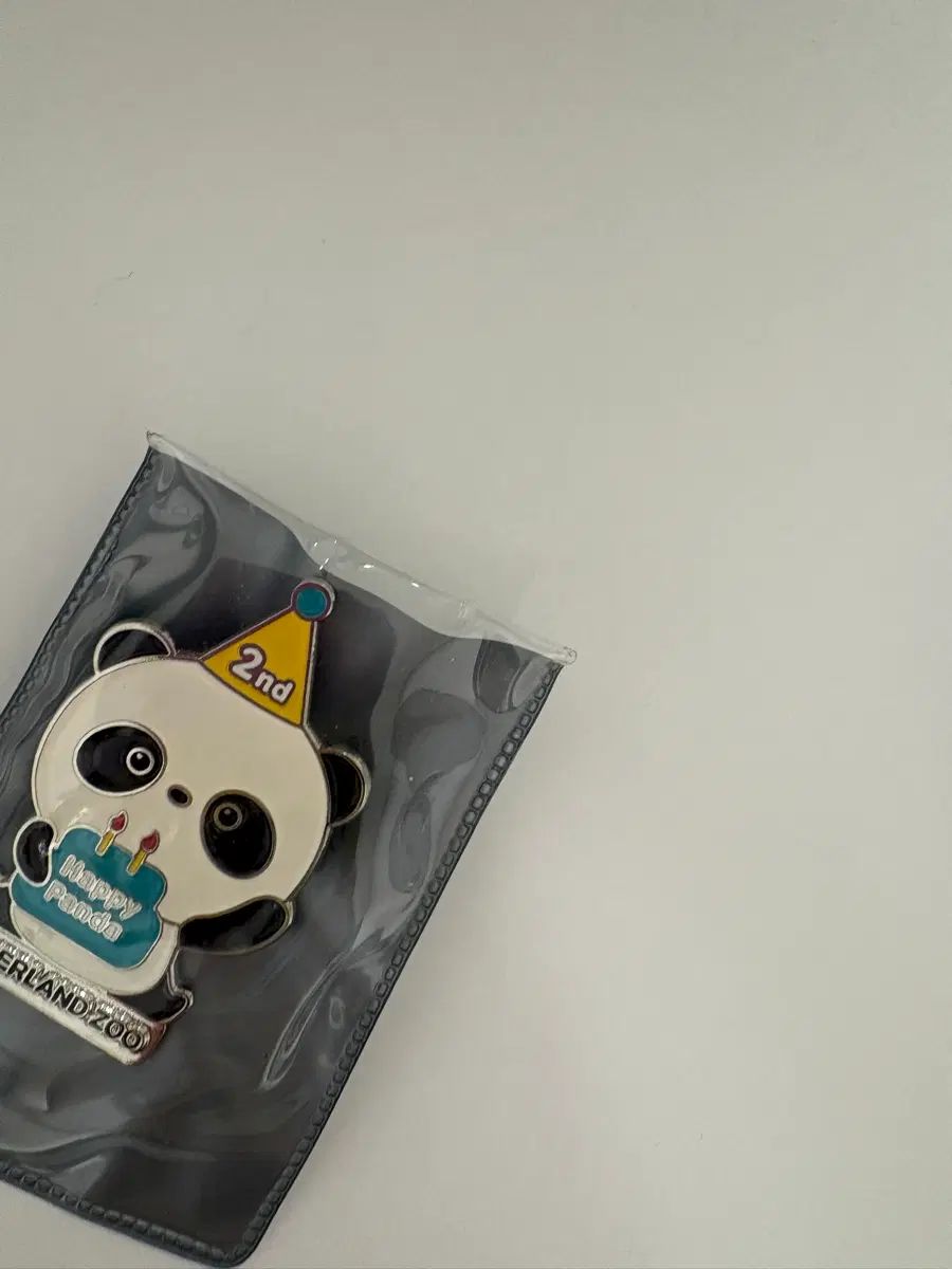 プーバオ2歳誕生日バッジ