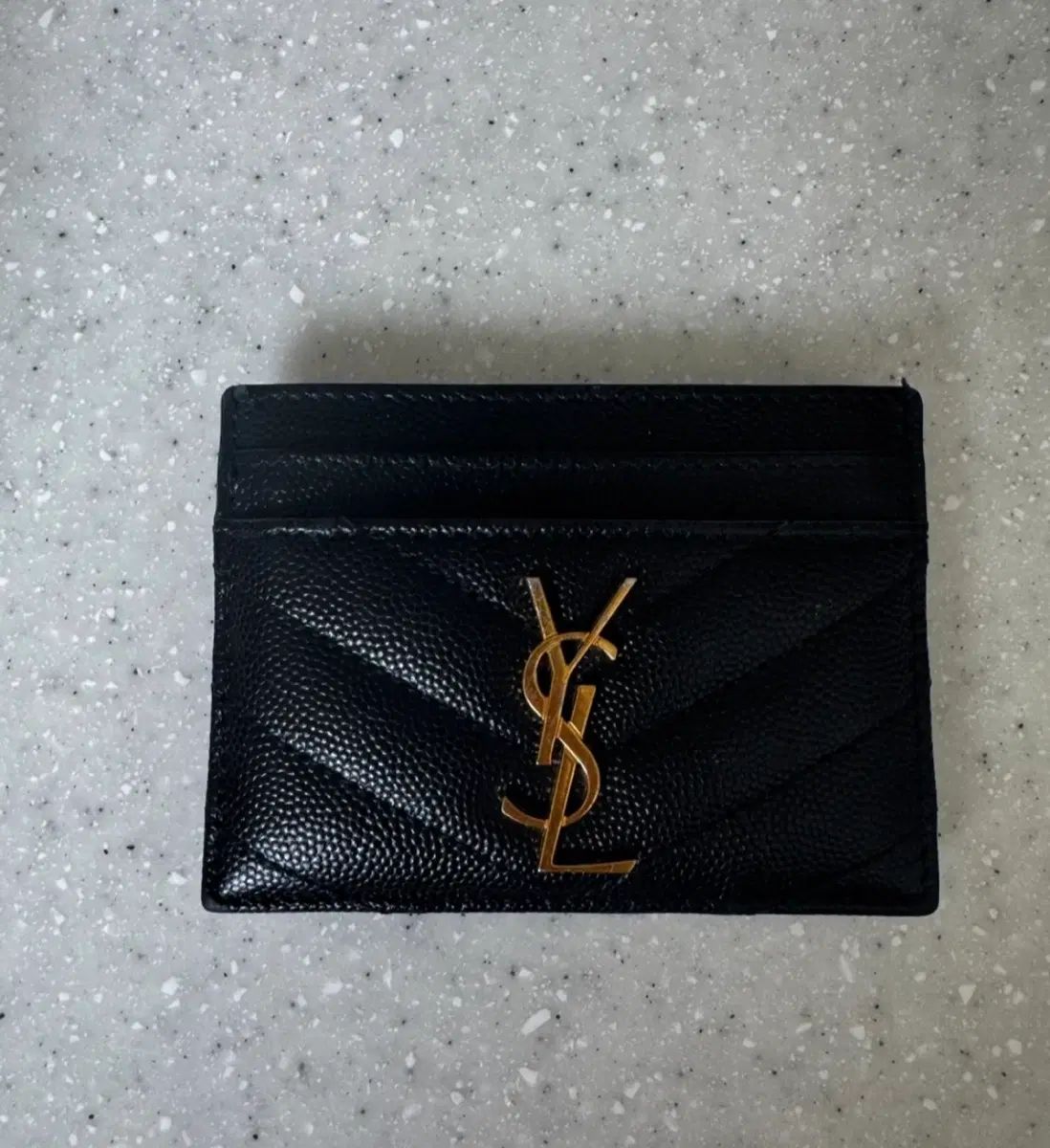 YVES SAINT LAURENT イヴ・サンローラン カードウォレット ブラック 出品 11,431円