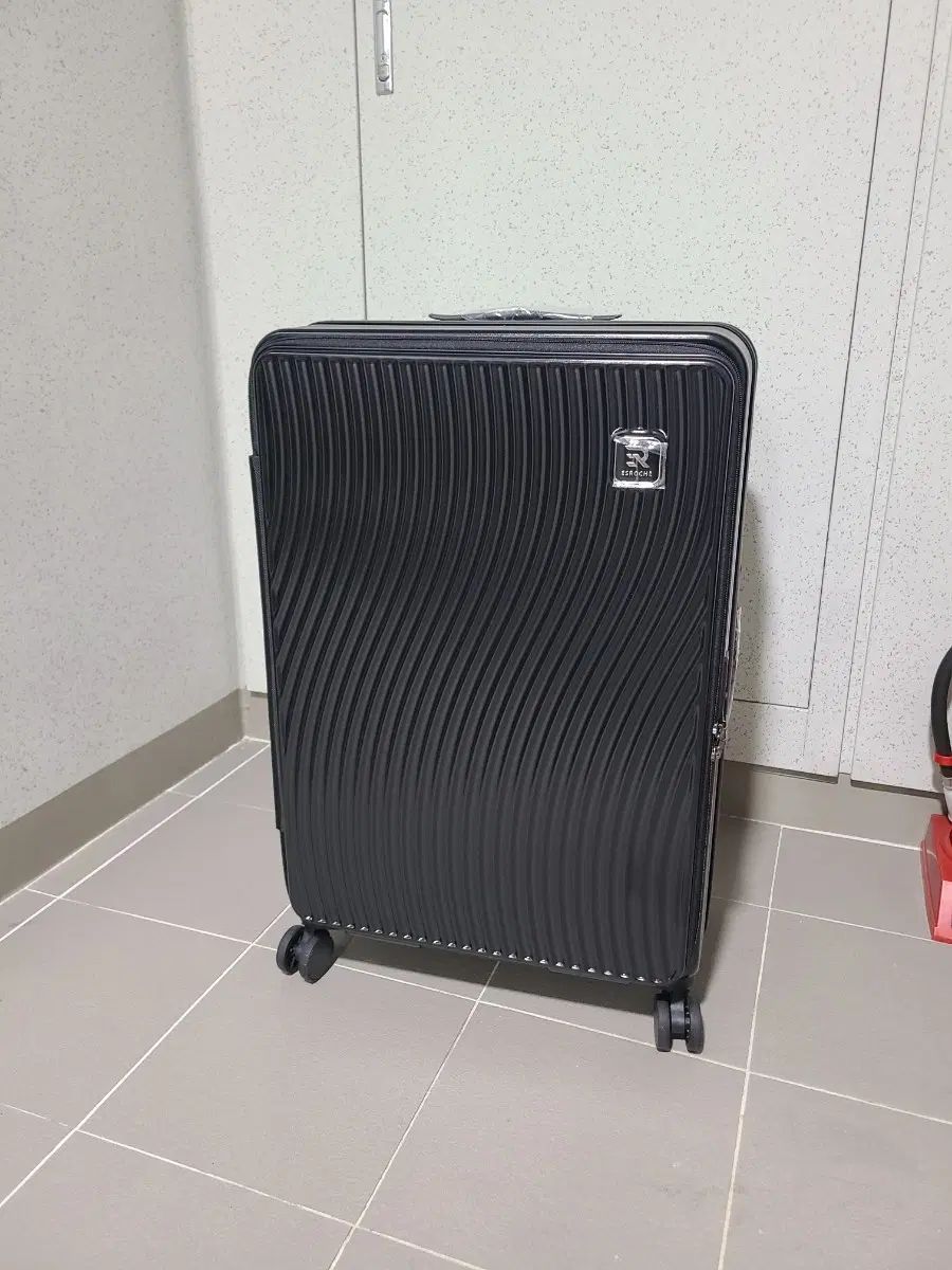 新品) 29インチ エスローツェ オープンピック キャリアー 旅行カバン