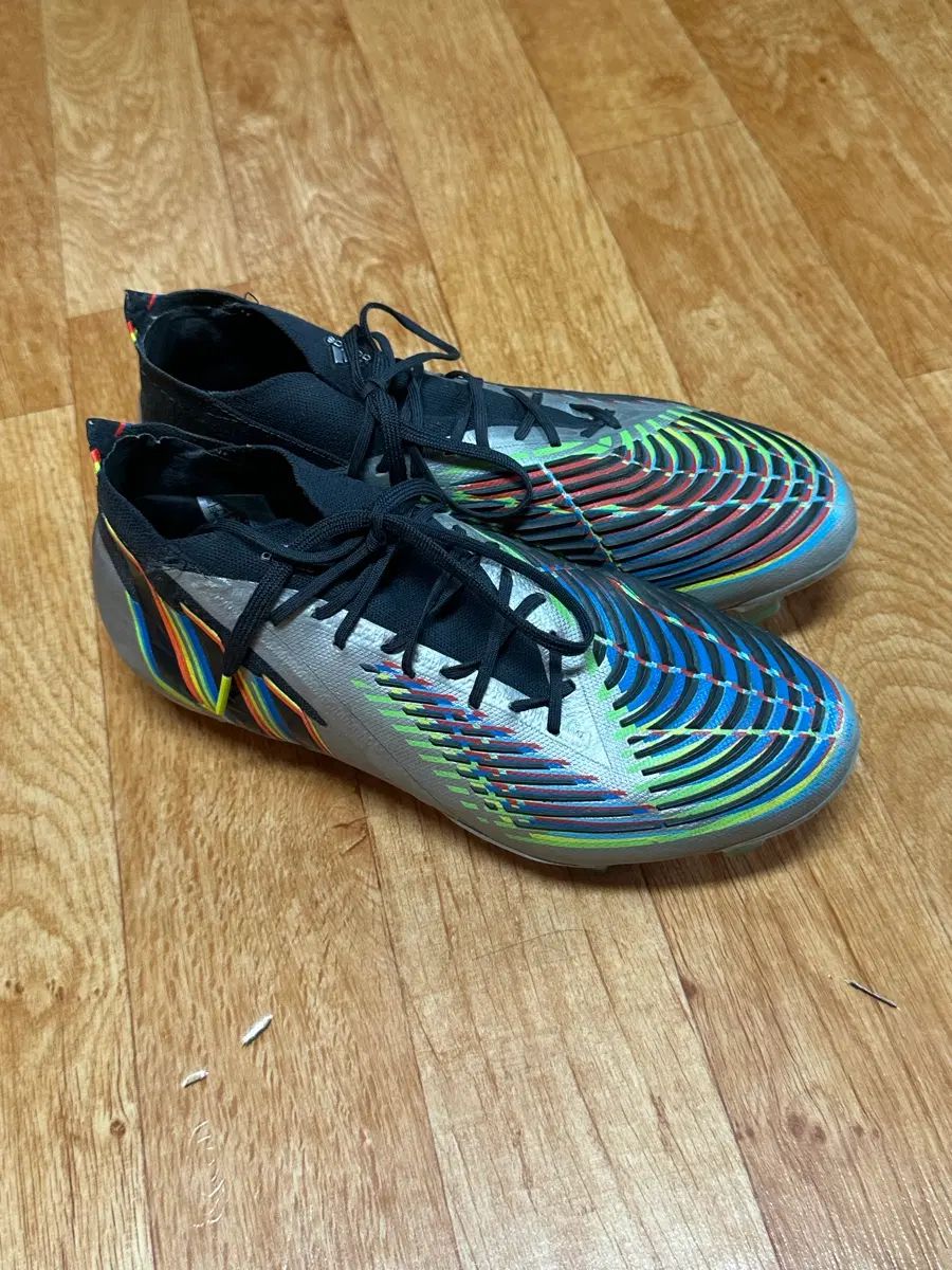 アディダス サッカーシューズ 在庫処分 (265) *投稿説明文確認*