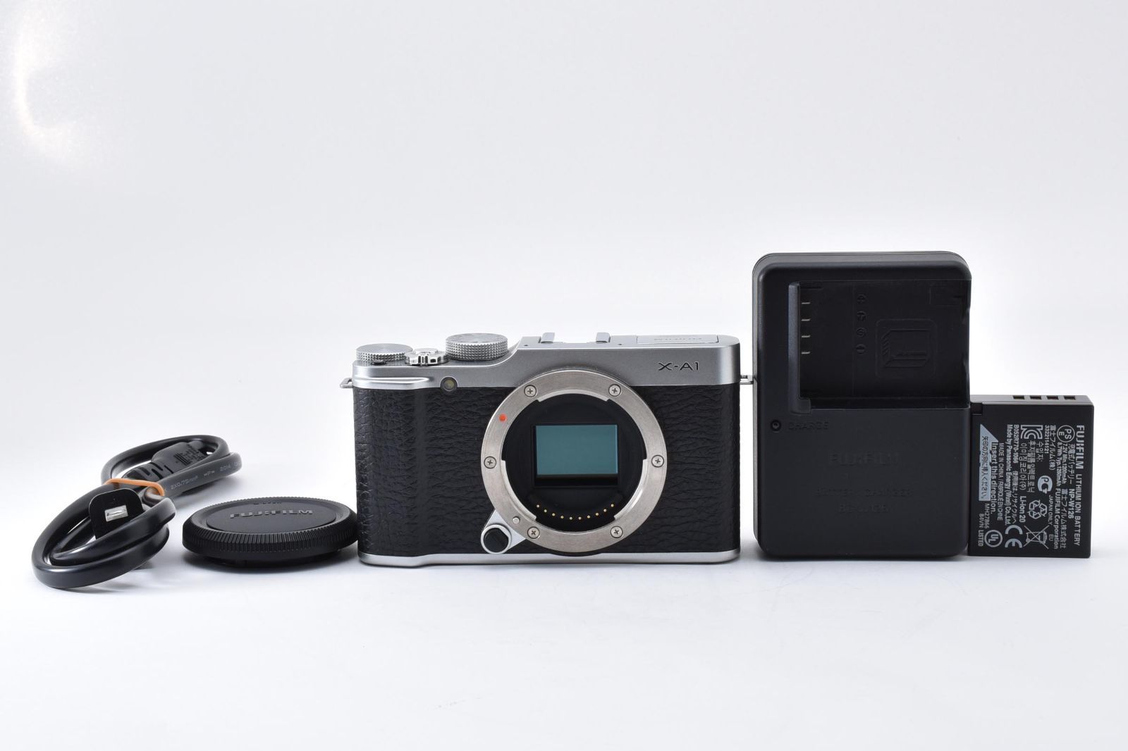 良品 Fujifilm X-A1 シルバー へ022