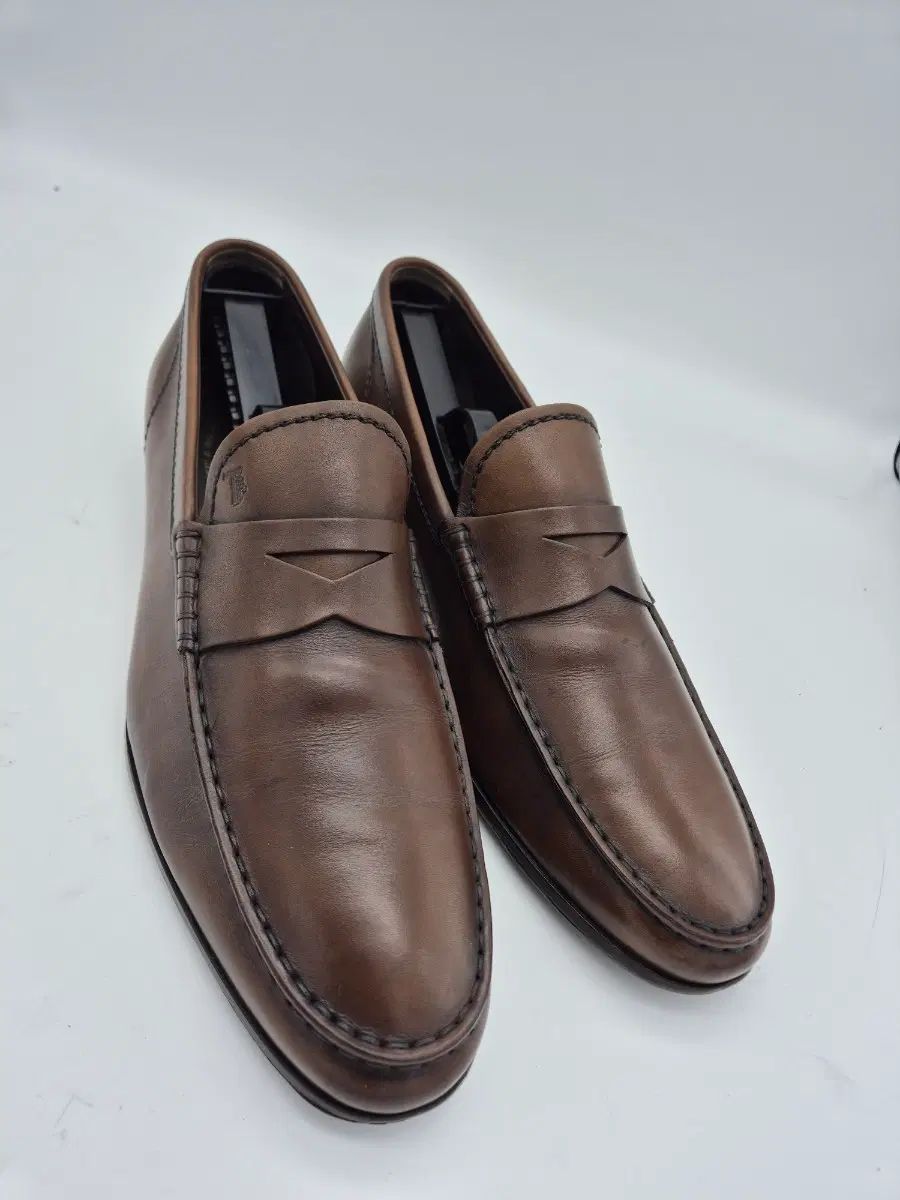 TOD'S トッズ ドライビング シューズ ブラウン 270