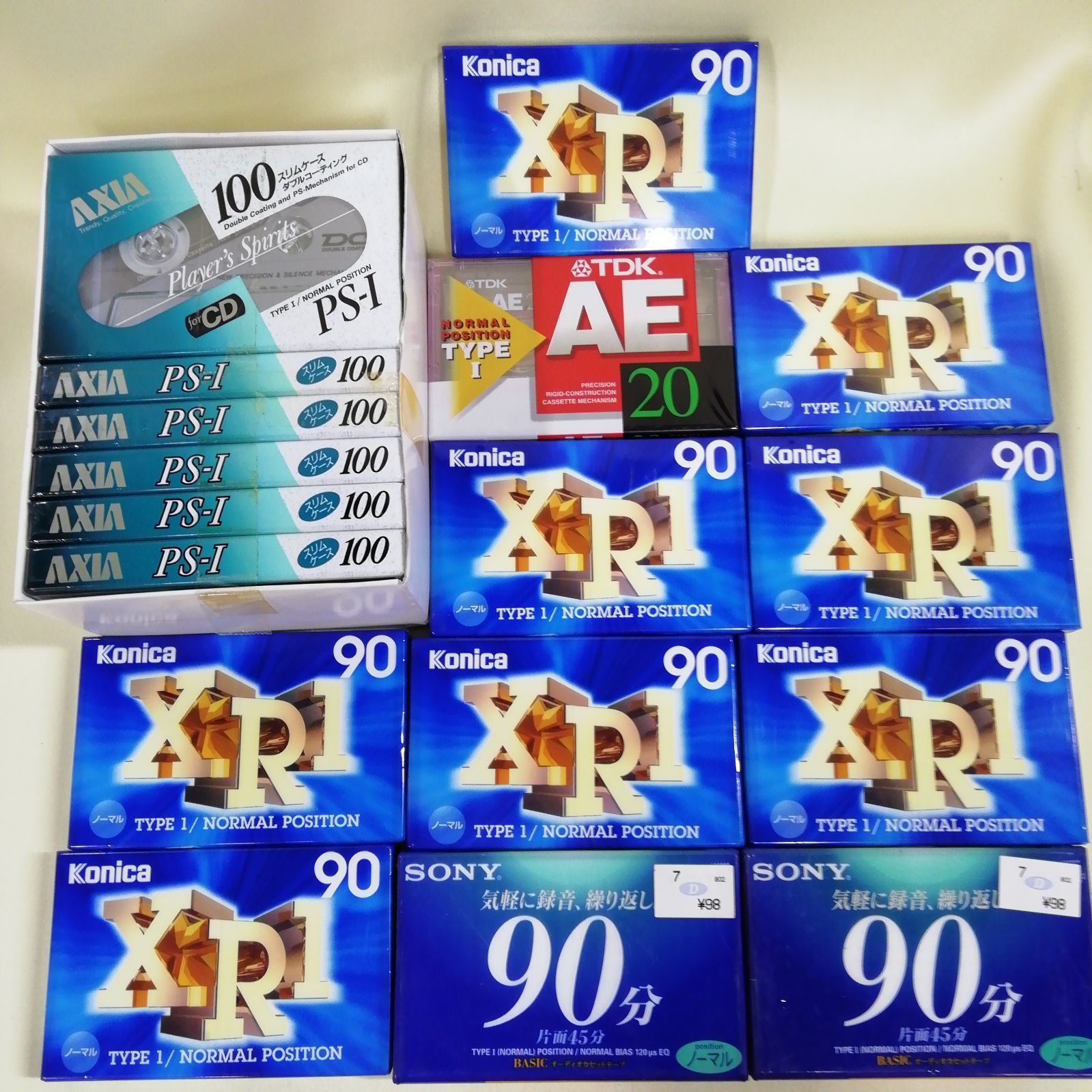 【未開封】カセットテープ Konica XR1 90 (8本)、AXIA PS-I 100 (ノーマルテープ。若者に大人気だった薄型・スケルトンケース、 TDK AE 20 (1本) 、SONY 90 (2本)など 昭和 レトロ 長期保管品 A145