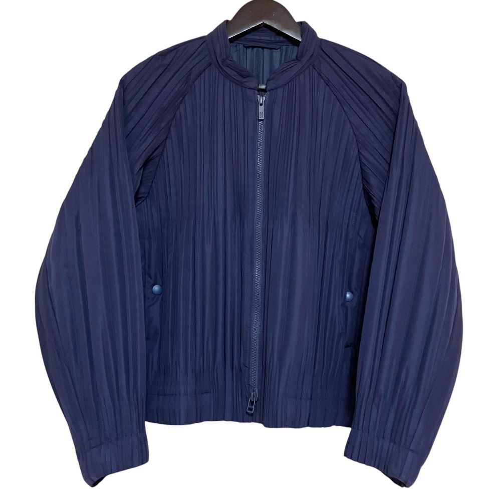 美品 PLEATS PLEASE プリーツプリーズ イッセイミヤケ プリーツ パデッド ジャケット ブルゾン PP13-ZC831 サイズ3 ネイビー レディース 古着 中古 USED 30,108円
