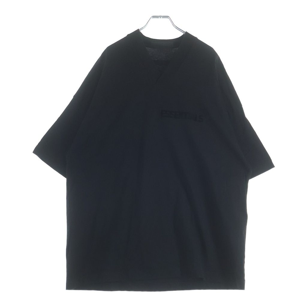 FEAR OF GOD ESSENTIALS (フィアオブゴッド エッセンシャルズ) Rubber Logo S/S Game Shirts ラバーロゴゲームシャツ Vネック半袖Tシャツ ブラック 9,163円
