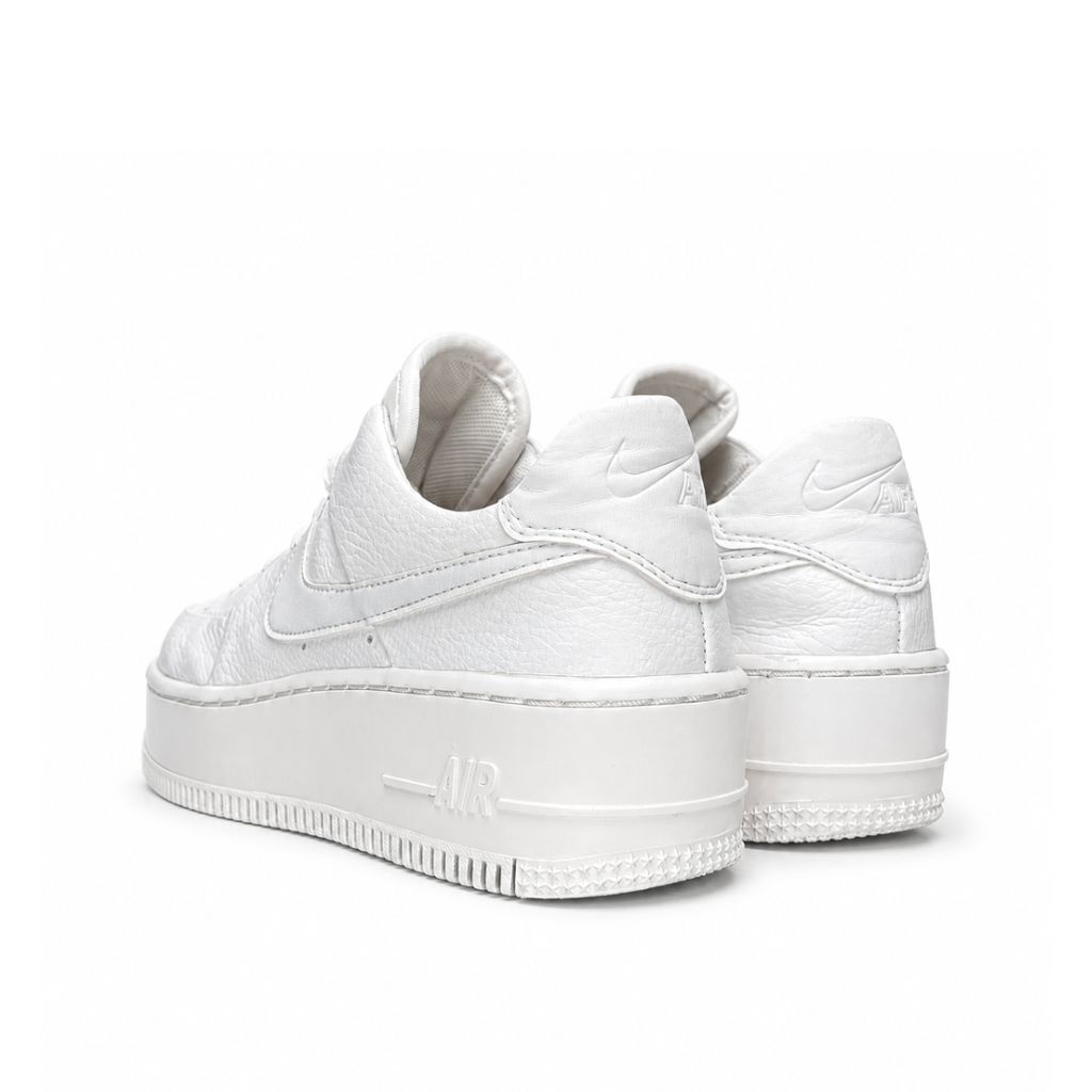 人気 定番 NIKE AIR FORCE 1 SAGE LOW エア フォース 1 セージ ロー