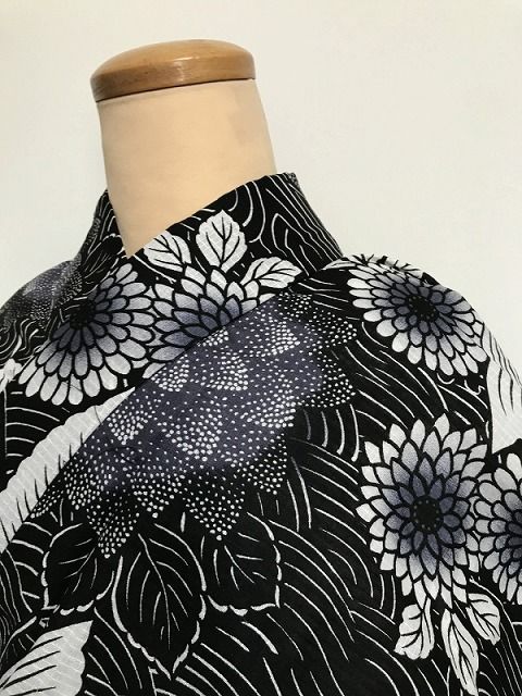 新品 3Lサイズ 浴衣 綿 黒地に蝶模様