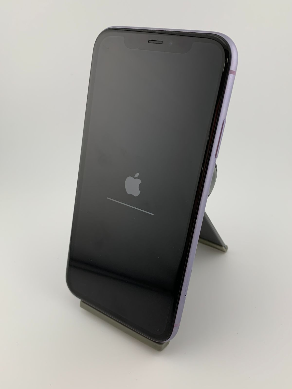 【中古・バッテリー劣化・画面キズ有・フレームキズ有】iPhone 11 64GB パープル SIMロック解除済
