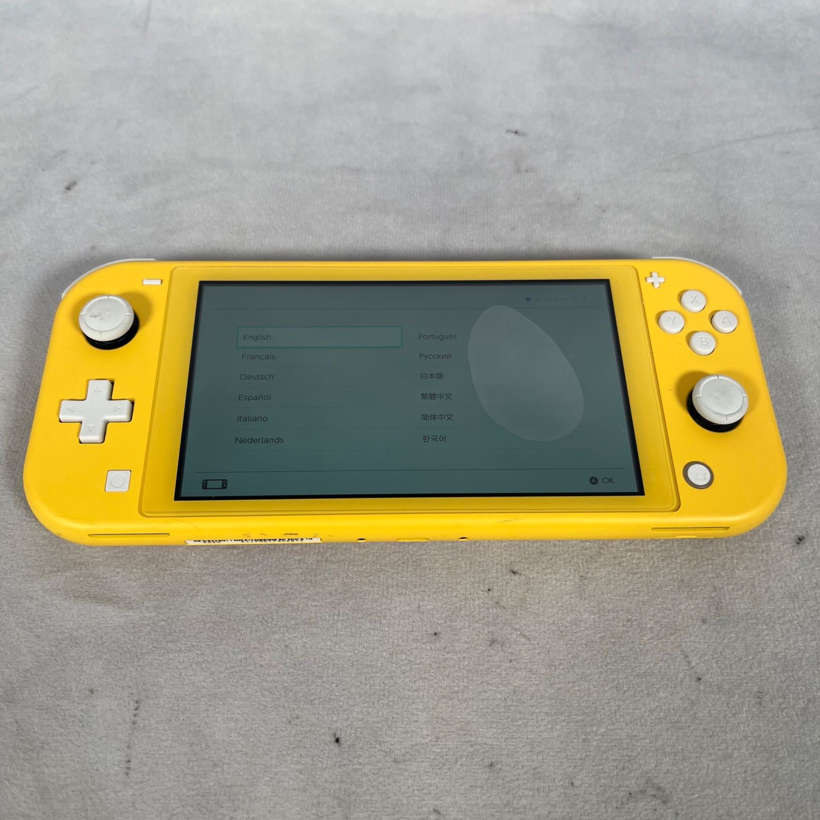 管2607-582】通電確認済☆ Nintendo Switch Lite 本体 イエロー HDH