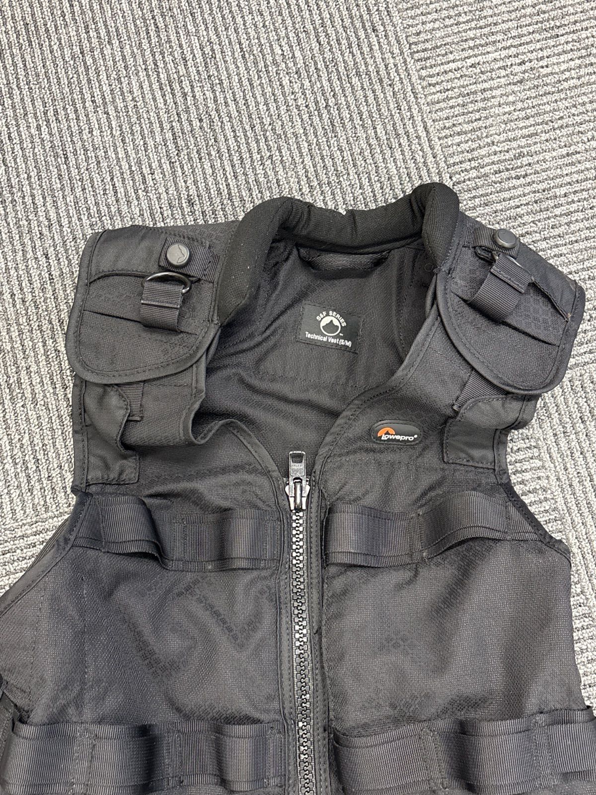 カメラ Lowepro ロープロ S&F テクニカルベスト ユーティリティ