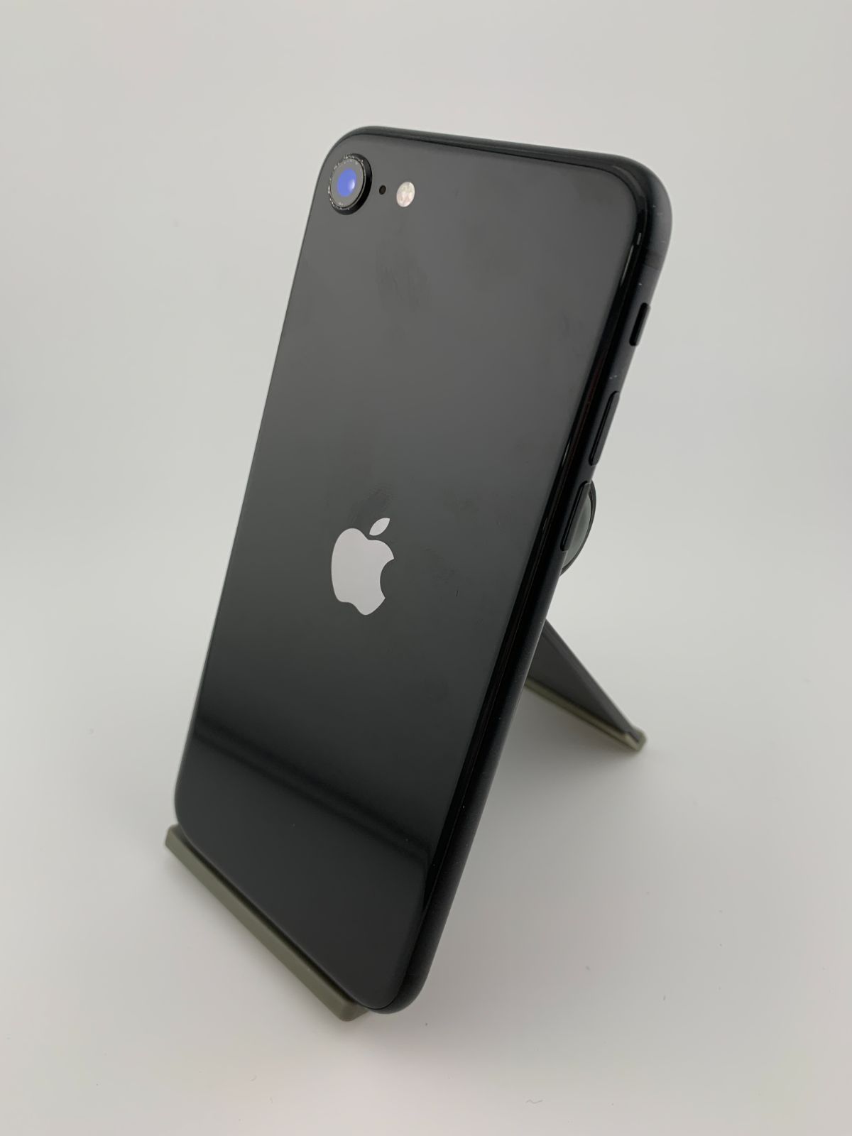 【中古・バッテリー劣化・画面キズ有・フレームキズ有】iPhone SE 2020 64GB ブラック SIMロック解除済