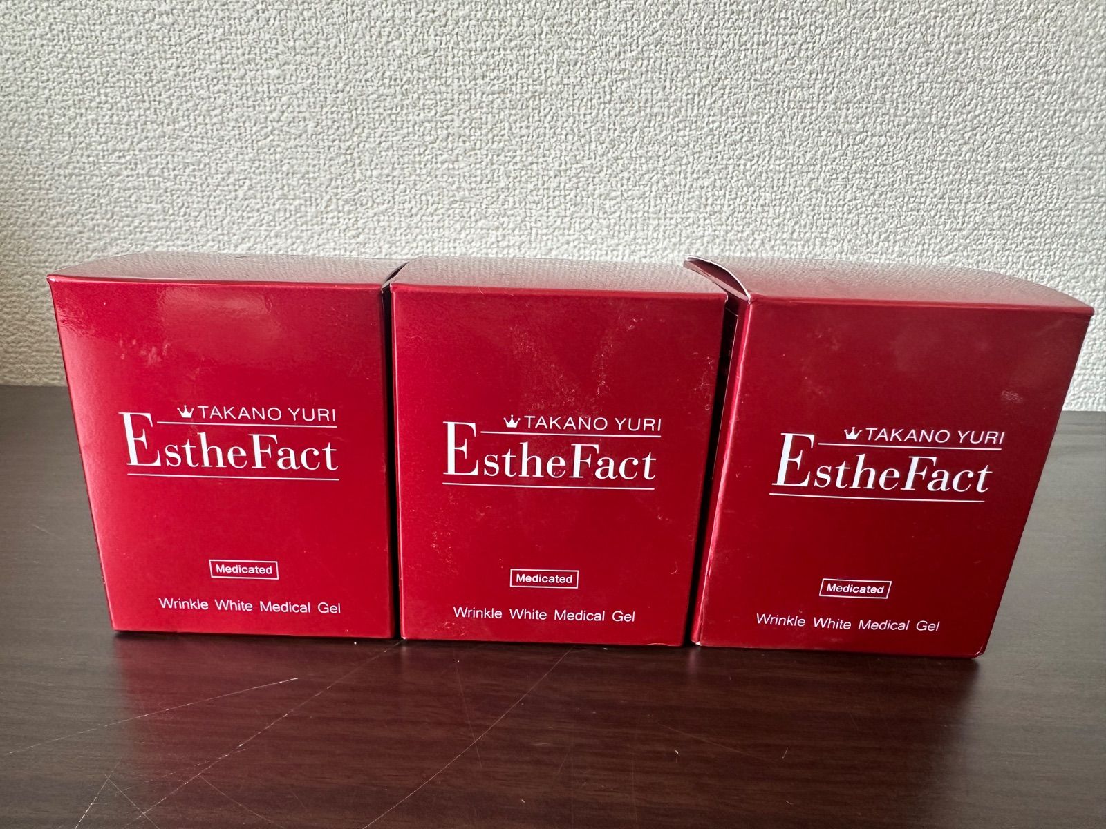 SC553 たかの友梨 エステファクト リンクルホワイトメディカルジェル50g三個セット　２つは未開封　１つは開封済みですが、未使用品となります。
