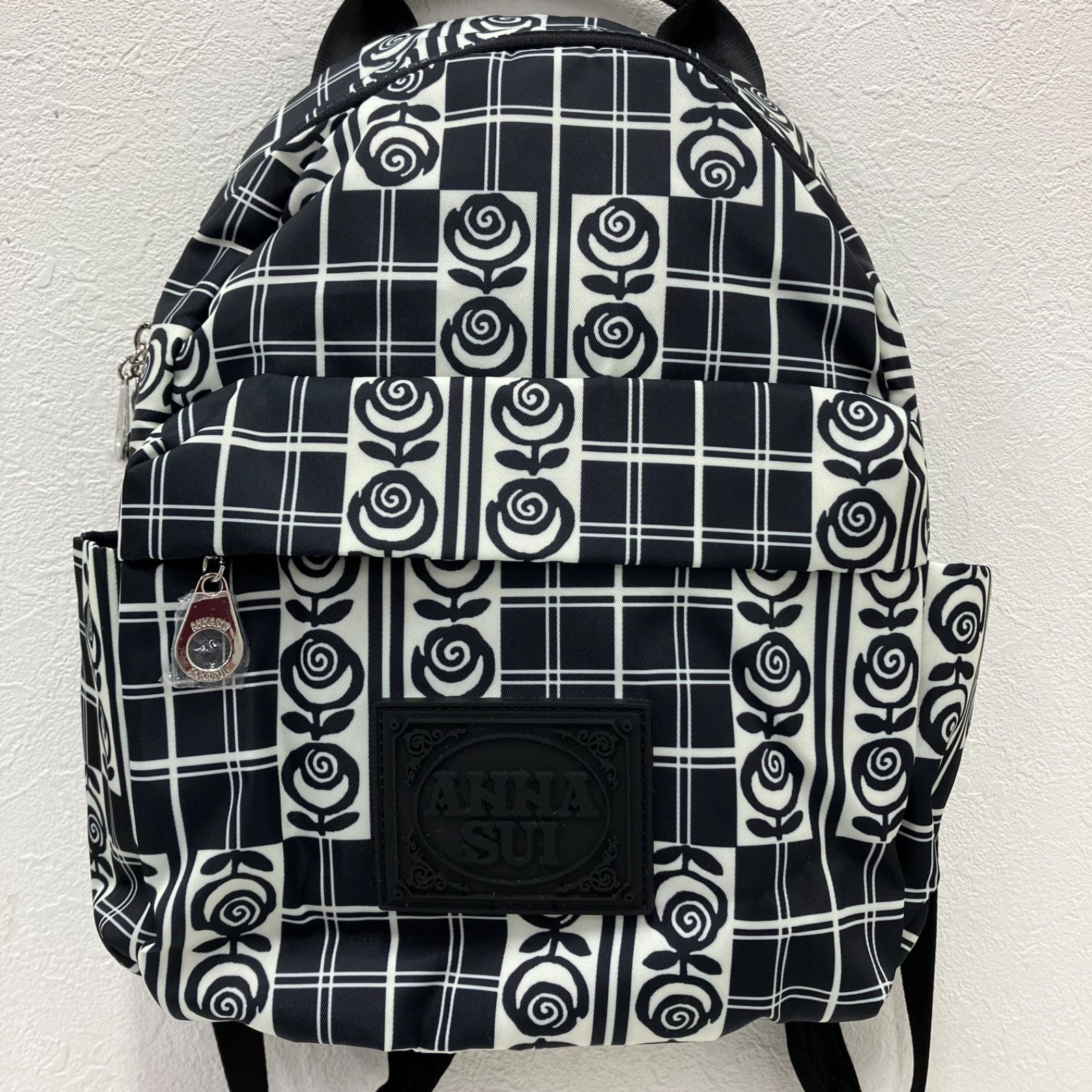 7260　【美品】　ANNA SUI　アナスイ　ジャーニー　コンパクトリュック　リュックサック　リュック　バックパック　ブラック　黒　花柄　フラワー　レディース　小さめ　ミニリュック