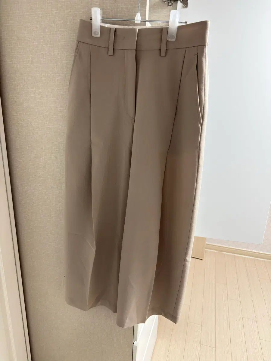 ハンサム システム ワイド スラックス