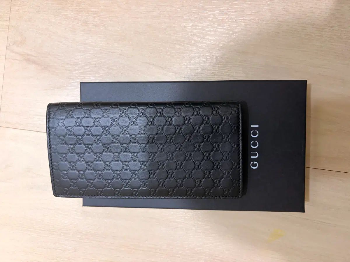 グッチ ラウンドジップ長財布