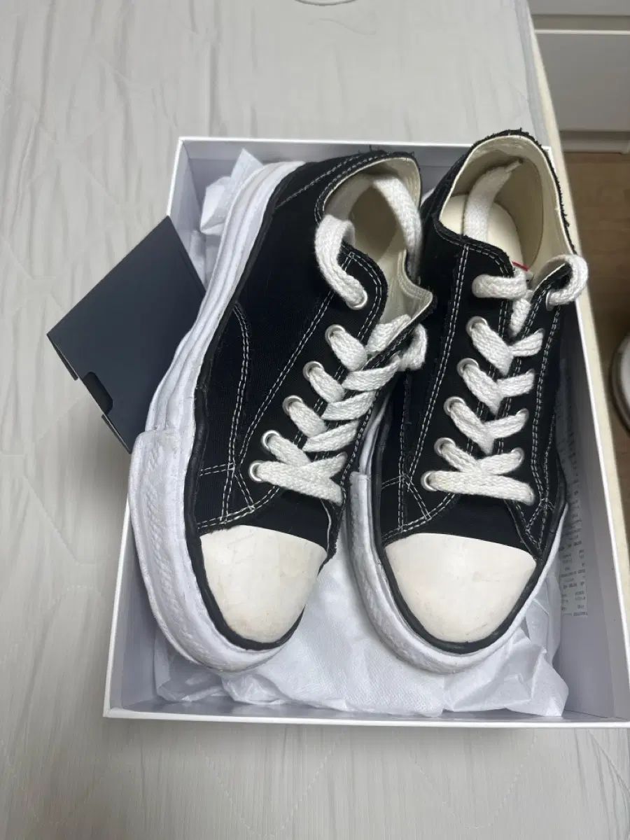 Maison MIHARA YASUHIRO (メゾンミハラヤスヒロ) ピーターソン og ブラック 28,289円
