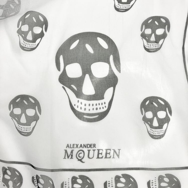 ALEXANDER MQUEEN スカル柄　ドクロデザイン　イタリア製 Alexander McQueen アレキサンダー・マックイーン クラシック シルク