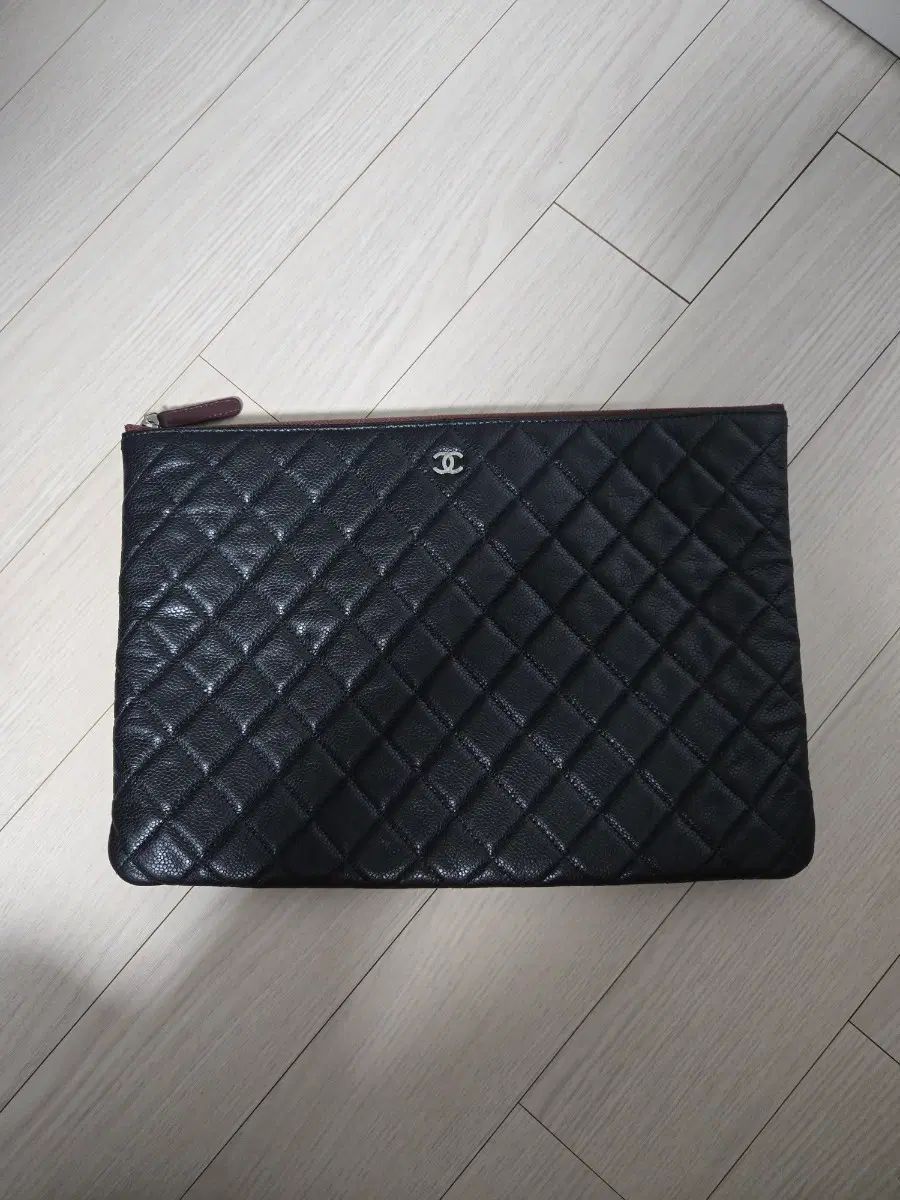 シャネル ブラック キャビア クラッチバッグ ラージ large L