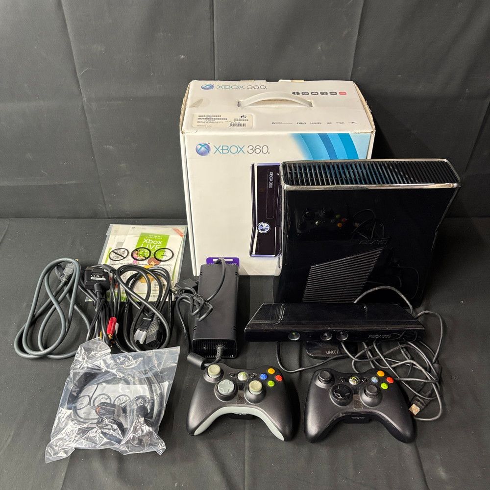 1383◆ゲーム機 XBOX 360S 250GB ブラック マイクロソフト+KINECT付き