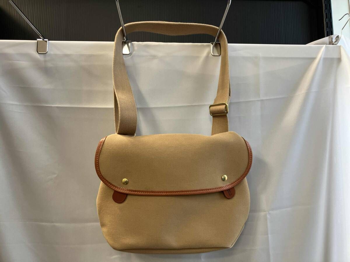 Brady/ショルダーバッグ/1P42-01ブラウン 8,672円