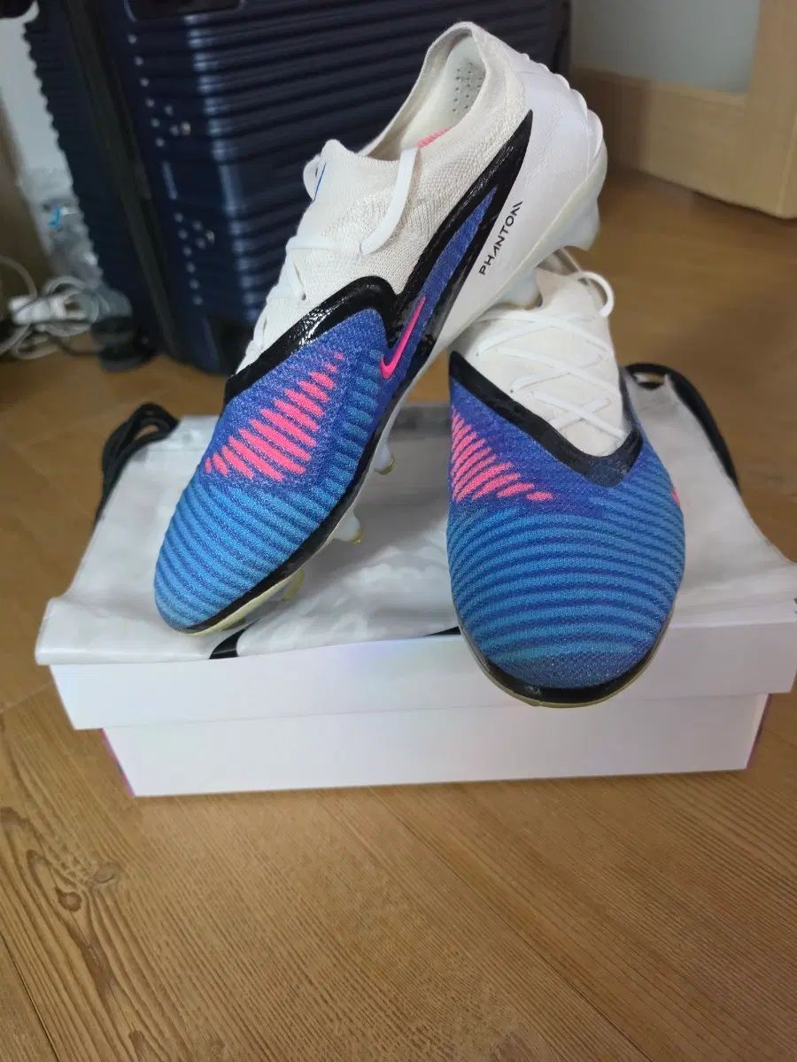 ナイキ サッカーシューズ FANTOM 6 エリート 280 出品
