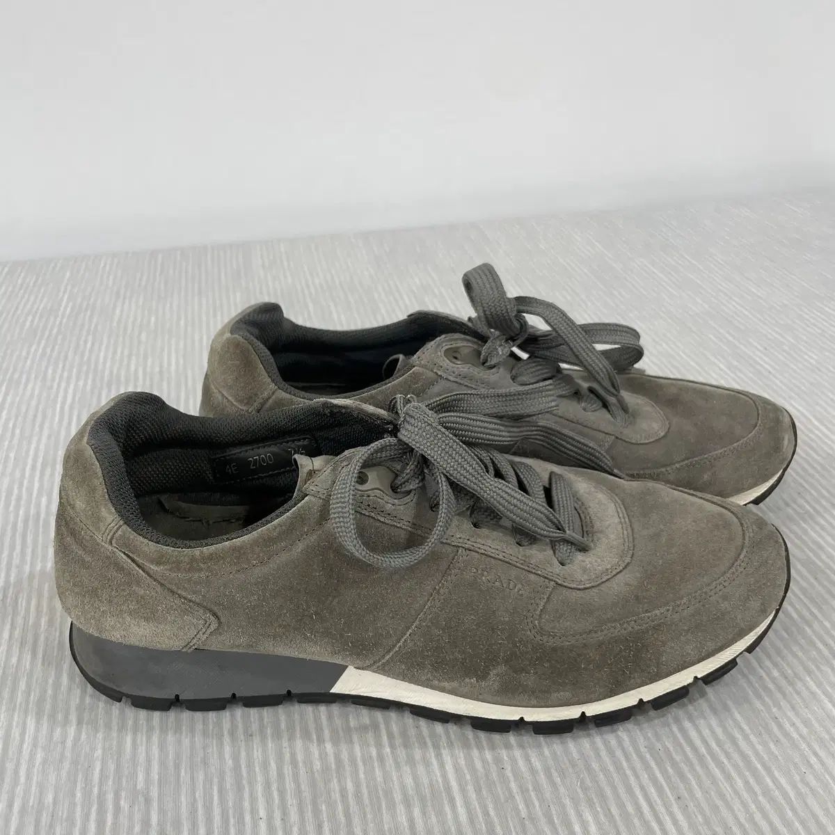 1120) PRADA プラダ スウェード スニーカー 7 5