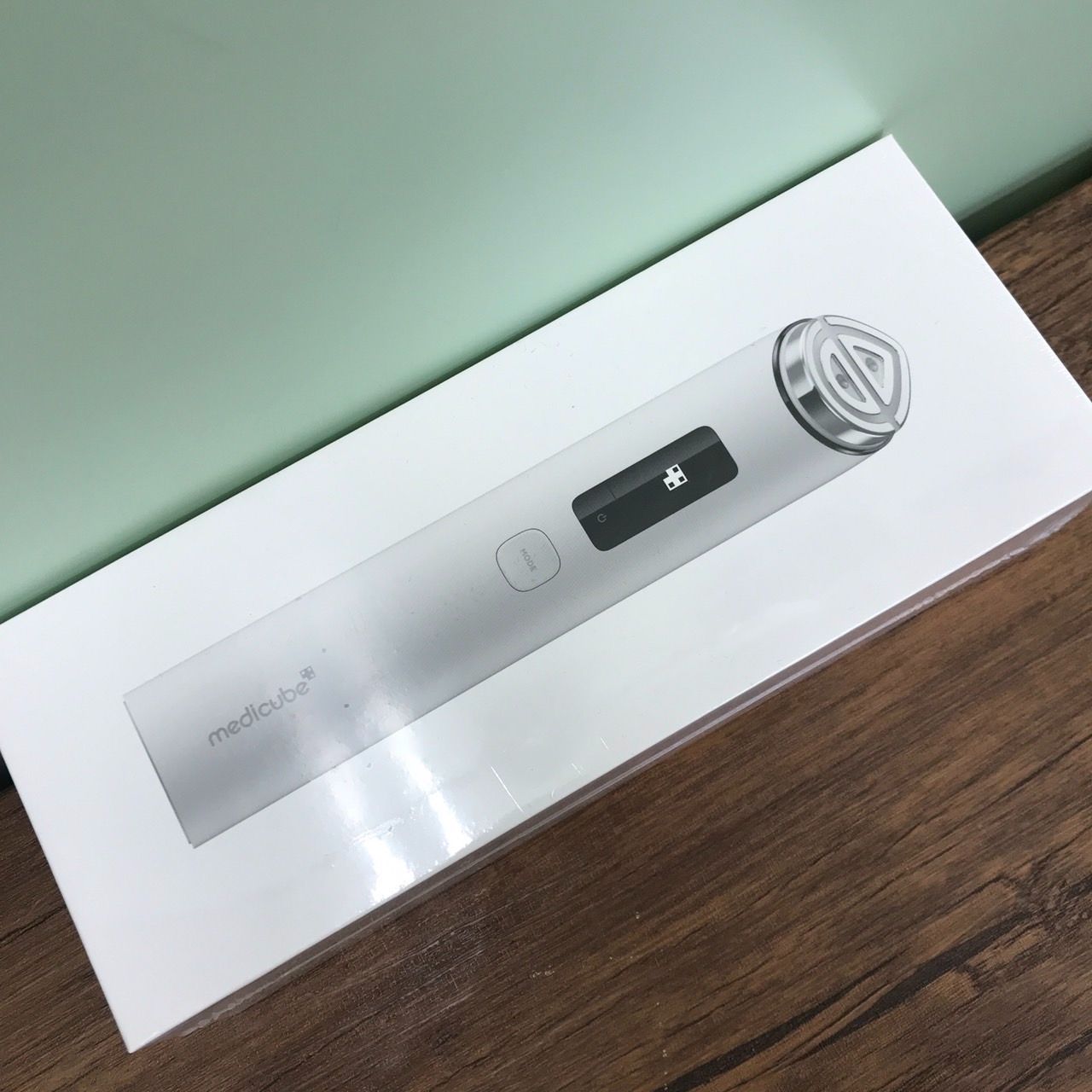 medicube メディキューブ AGE-R BOOSTER PRO ×2 ブースタープロ 美顔器 ホワイト 新品未開封品 送料無料♪
