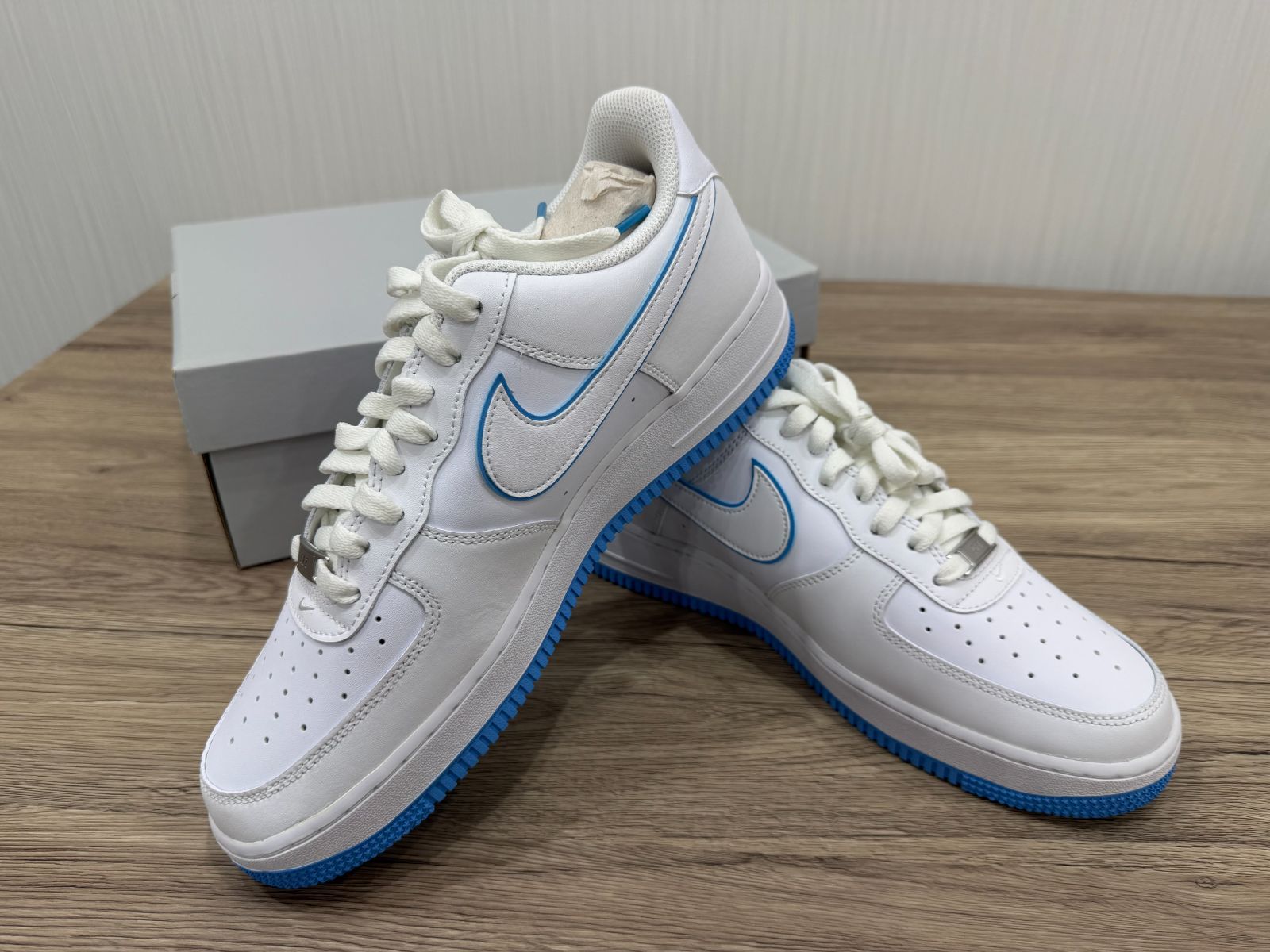 NIKE AIR FORCE 1 ´07 WHITE/UNIVERSITY BLUE-WHITE 28cm 11,550円