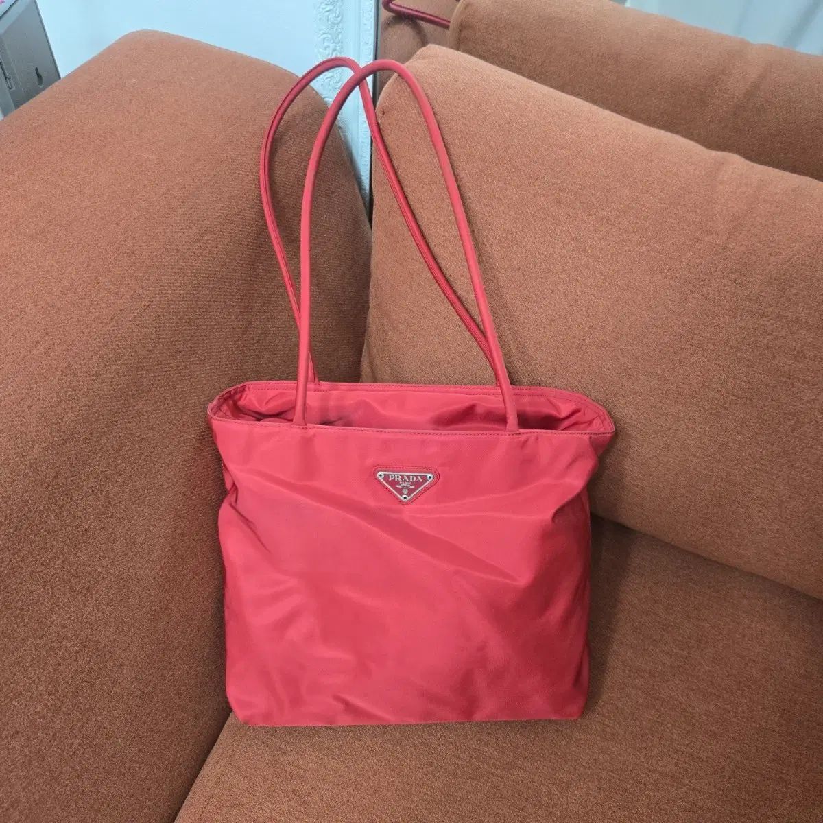 PRADA プラダ ナイロン ショルダーバッグ レッド 正規品
