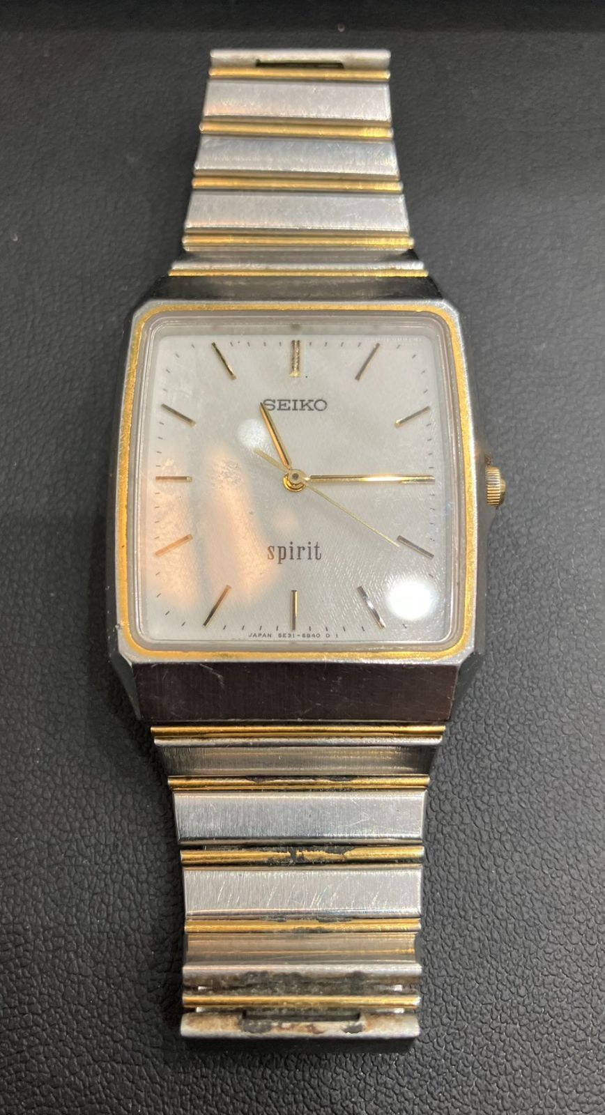 【送料無料】【早い者勝ち】【お買得品】【オシャレ】【大人気】【ジャンク】SEIKO 腕時計 5E31-5A70