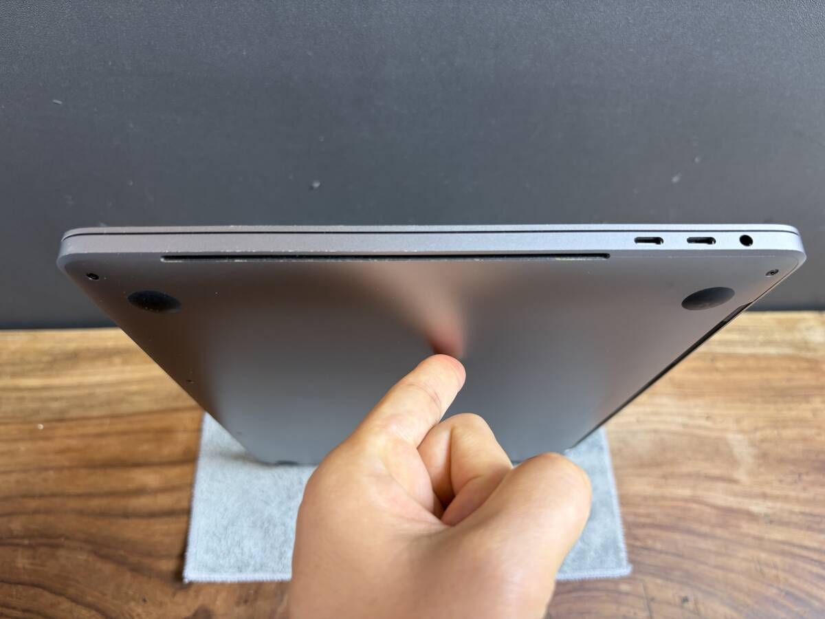 ［美品］Apple MacBook Pro（13インチ, 2020）/ Core i5 / メモリ16GB / SSD512GB / Windows11 / Office2024 / CJ904