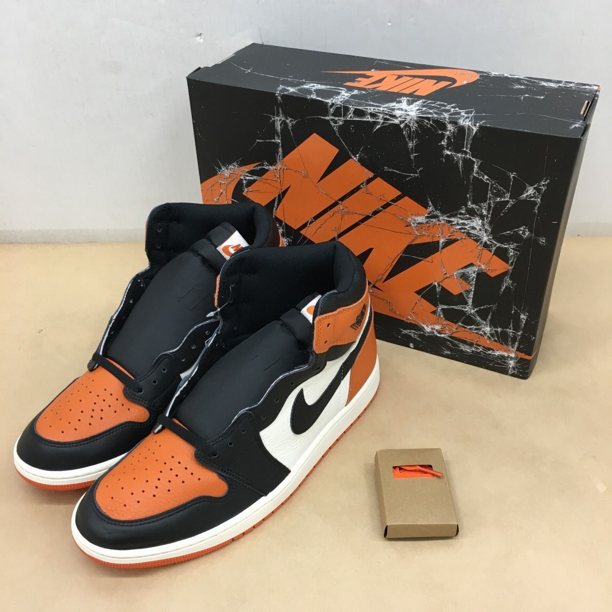未使用 NIKE AIR JORDAN 1 RETRO HIGH OG Shattered Backboard (2025) DZ5485-008 サイズ31cm【WS2366-003】