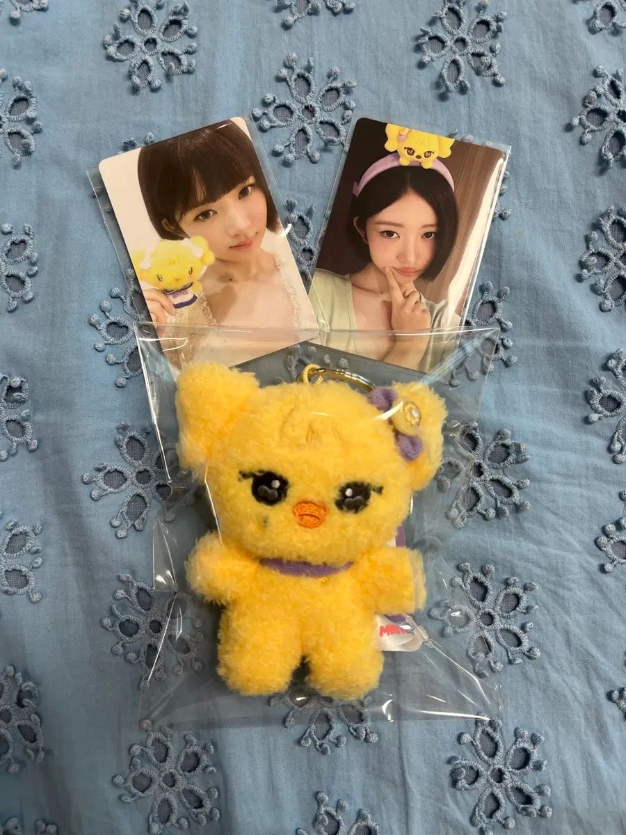 新品) 3個 まとめ) IVE（アイヴ）MINIVE ミニヴ ポップアップ 特典 + EVERLAND 特典 +10cmキーホルダー