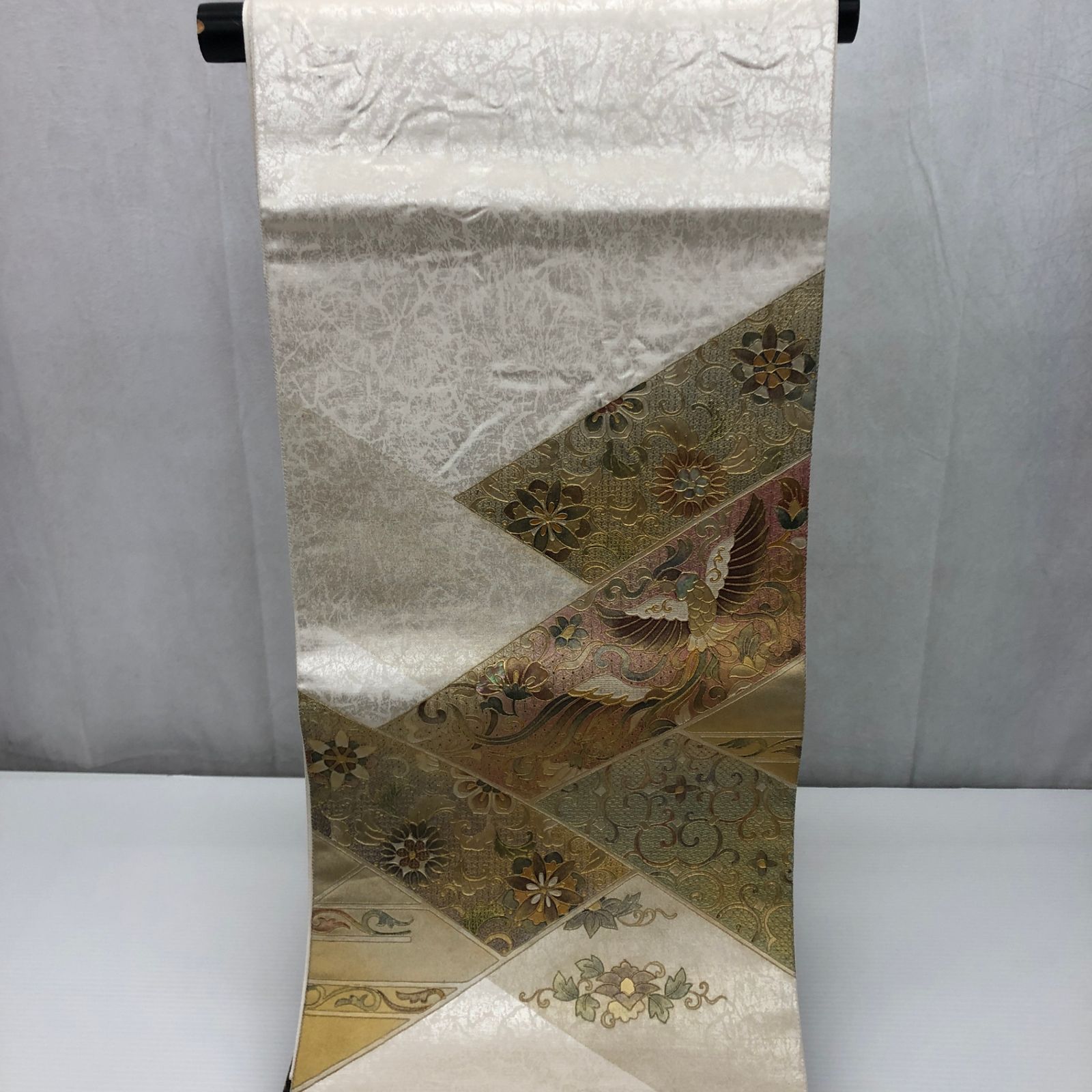 袋帯 鳳凰 紋 草花 煌 金彩 和装小物 帯 六通 全長 約420㎝ 幅 約30.5㎝_255