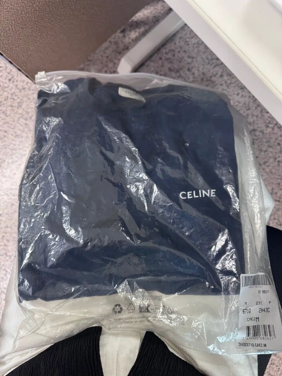 新品 CELINE ルーズ Tシャツ ネイビー コットン ジャージ
