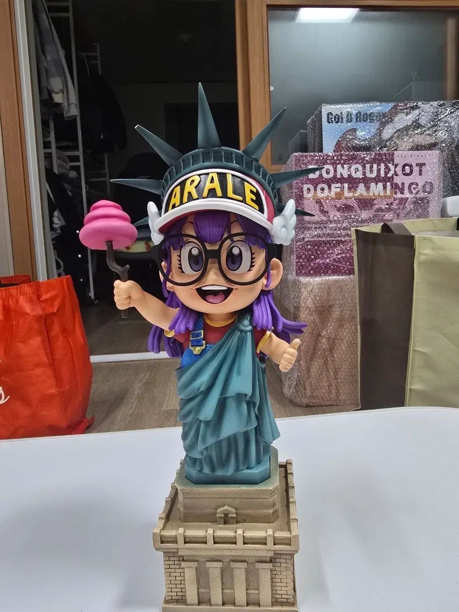 アラレ 自由の女神 レジン フィギュア