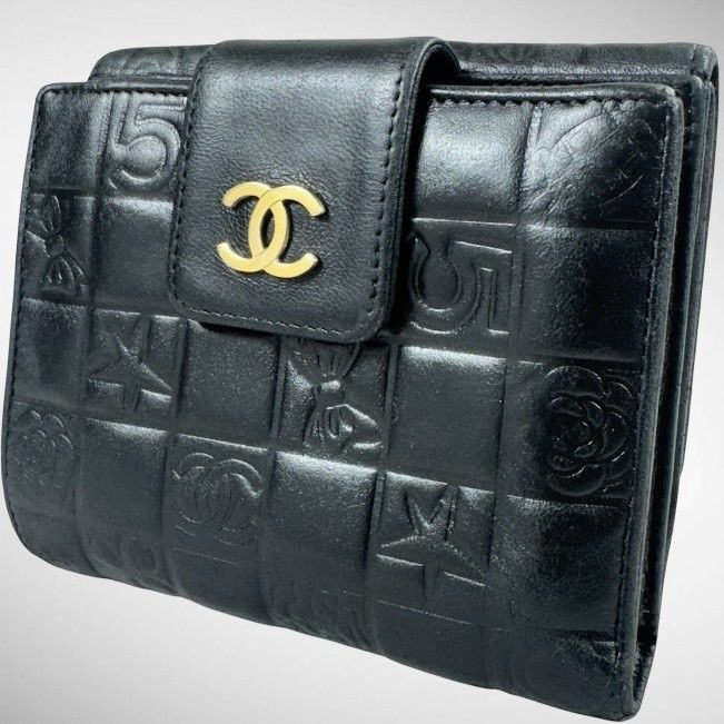 【人気】CHANEL アイコンライン Wホック 二つ折り財布 黒 美品】CHANEL シャネル ココマーク アイコンライン Wホック コンパクト