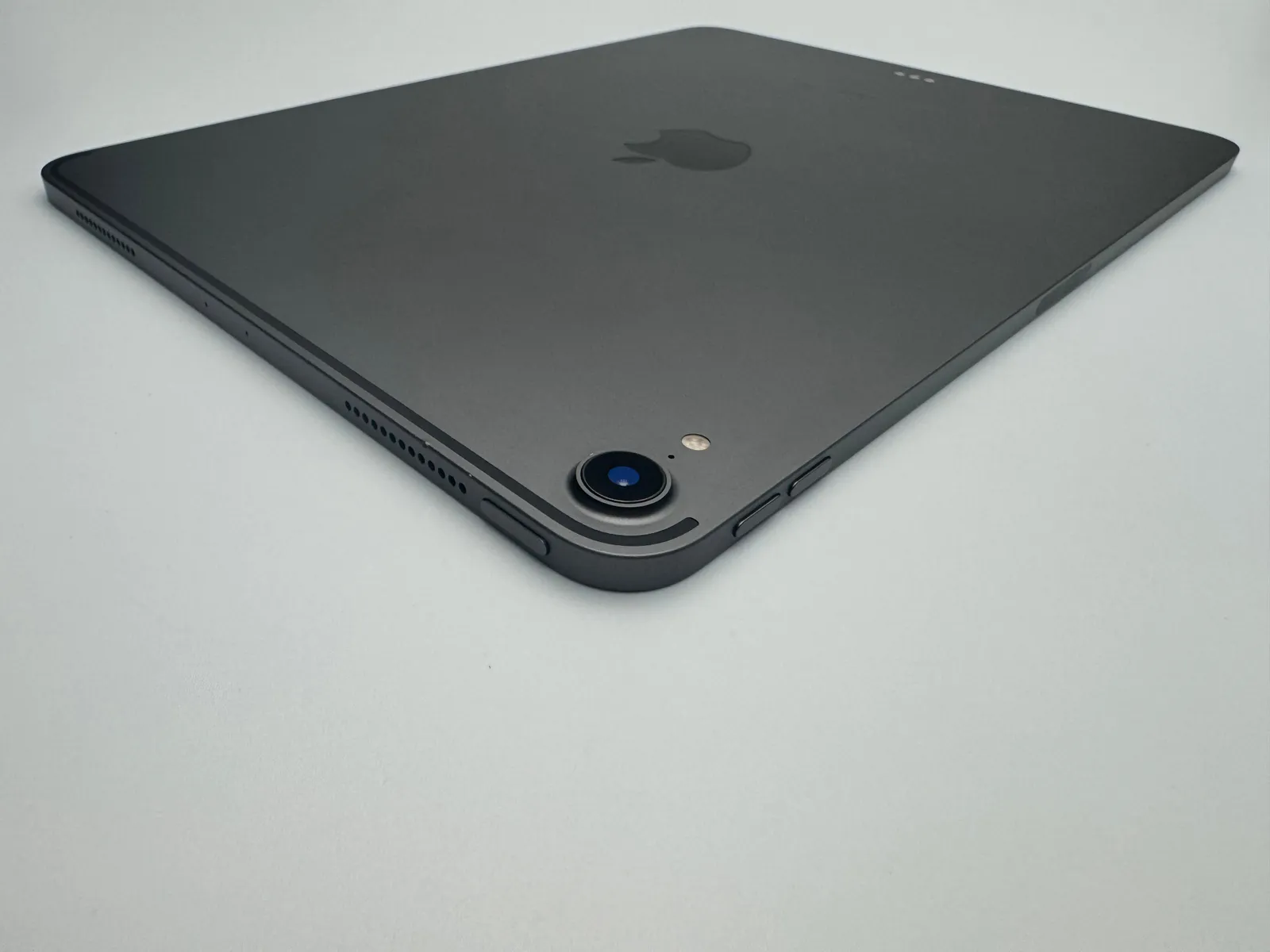 箱付き中古C】iPad Pro 11-inch 第1世代 256GB スペースグレイ Wi-Fi