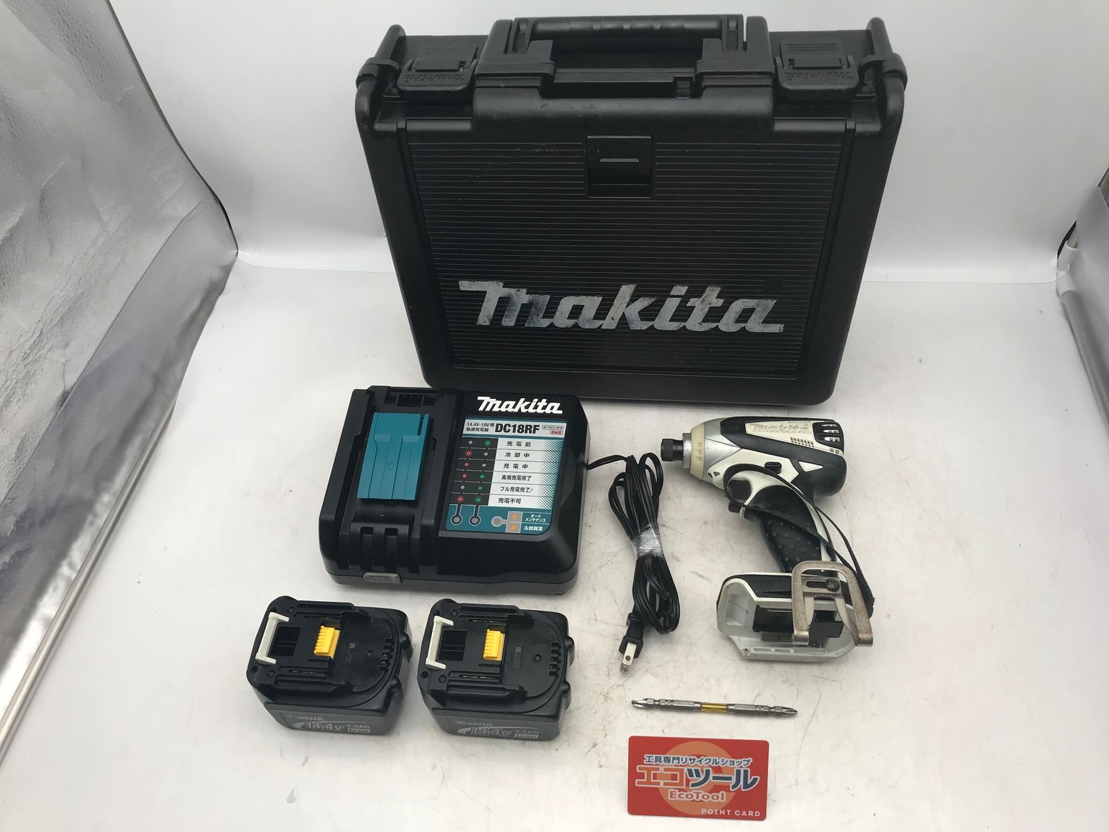 【中古品】Makita/マキタ TD132DRFXW ☆ 14.4v充電式インパクトドライバ [IT_H5Z7U][小牧][M04]