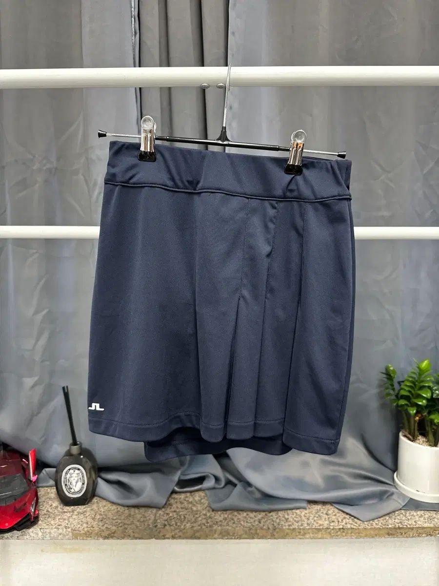 J.LINDEBERG(J.リンドバーグ) 正規品 / レディース 25 / 新モデル ゴルフ スカート
