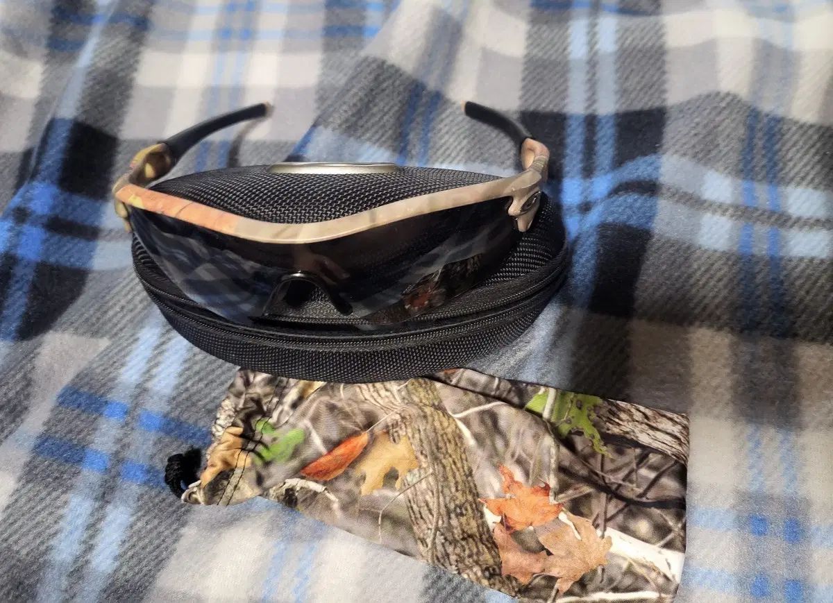 OAKLEY RADARLOCK(オークリー レーダーロック) カモフラ メイプル サングラス