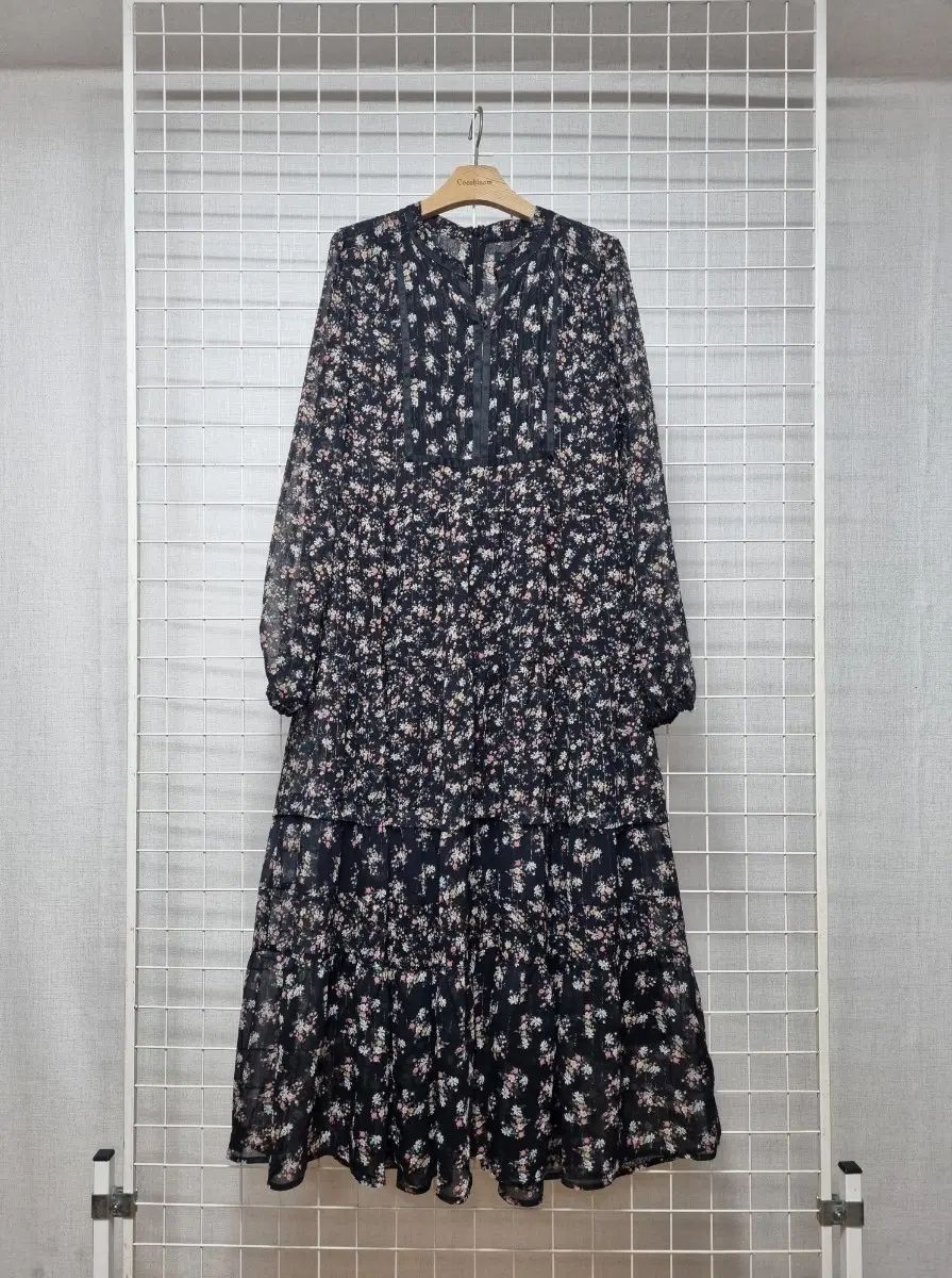 サースデーアイランド シフォンワンピース 44 55
