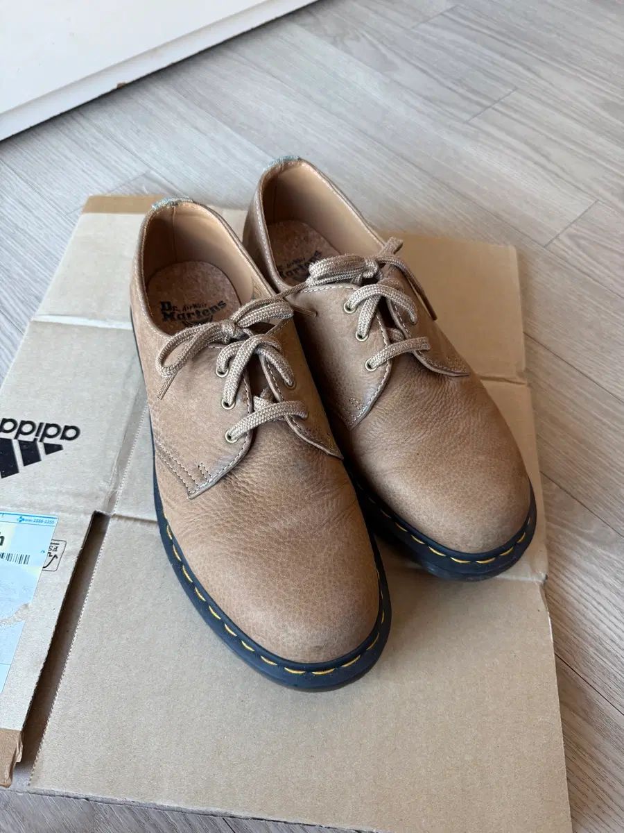 270 DR. MARTENS ドクターマーチン 1461 サバンナ タン